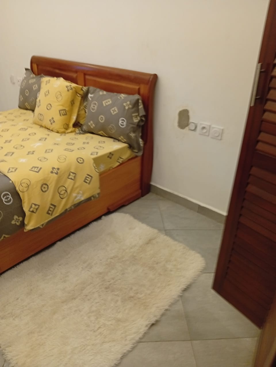 Deluxe Penthouse, 3 Bedrooms, Kitchen, City View | Desk, laptop workspace, iron/ironing board, free WiFi