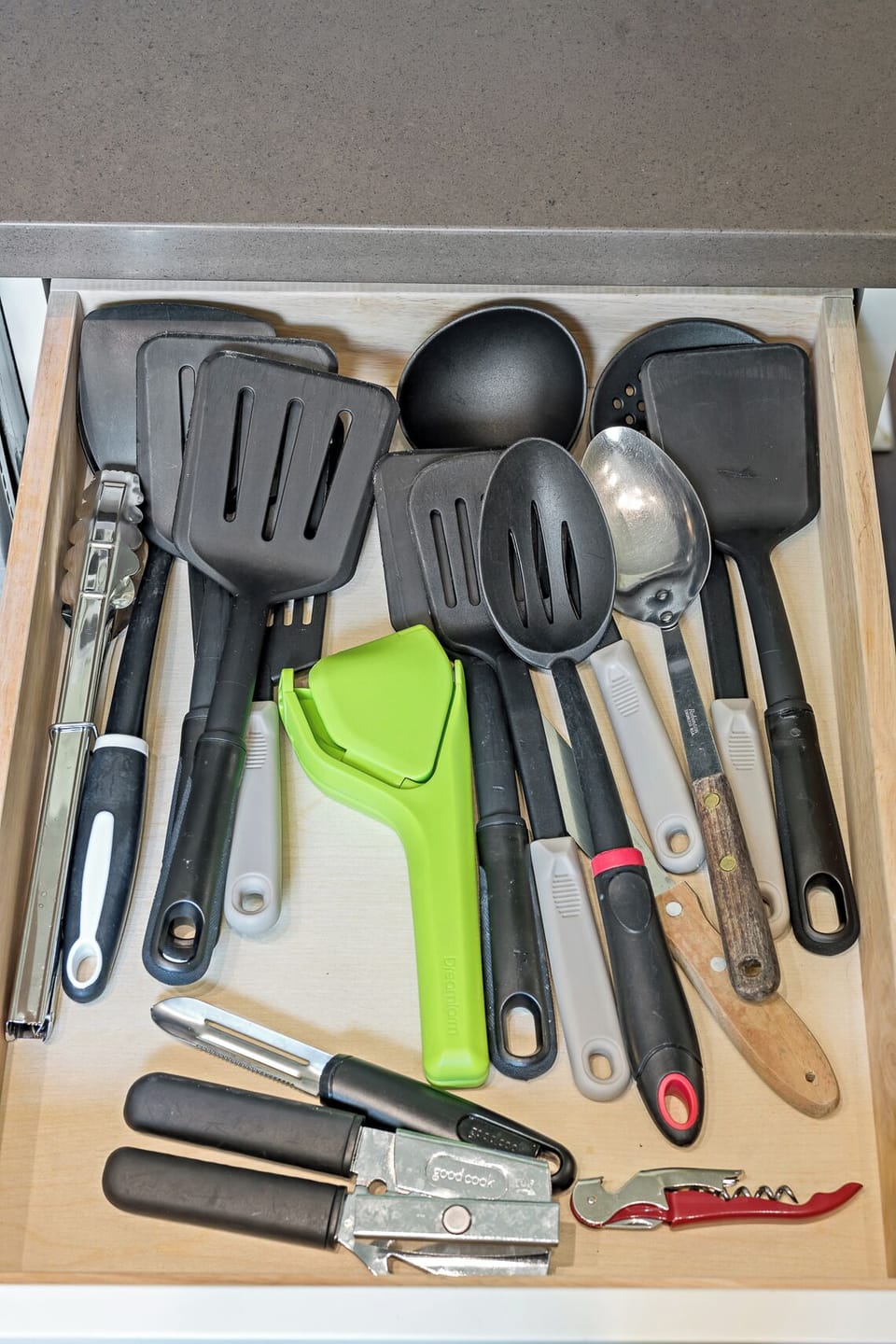 No stress in making hearty meals for friends and family. 