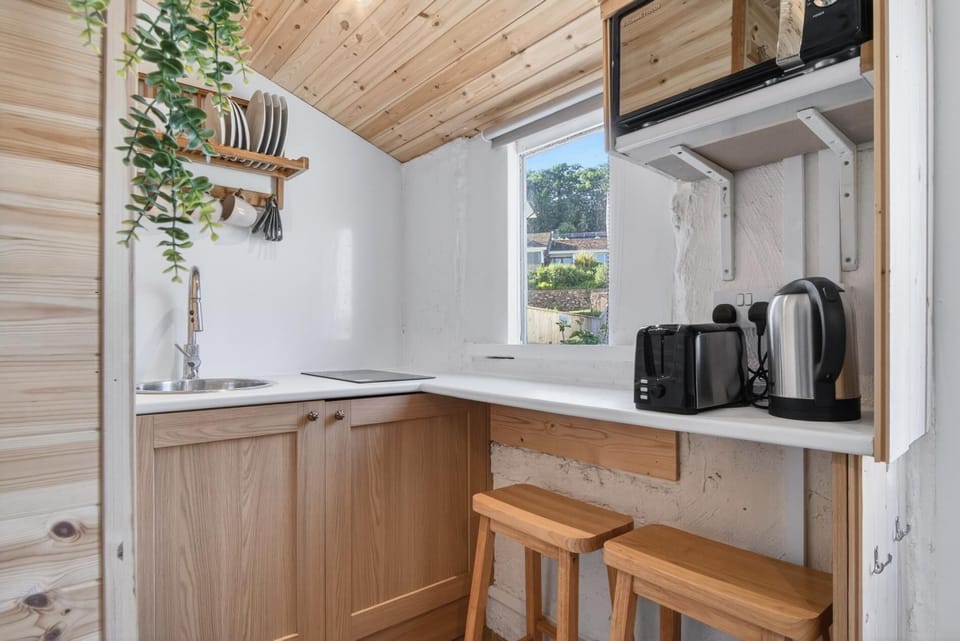 The Brook Nook - Studio - Dale (28965)