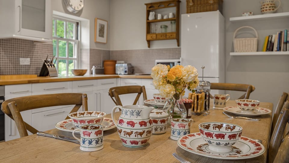 Gather for breakfast as a group at the kitchen table