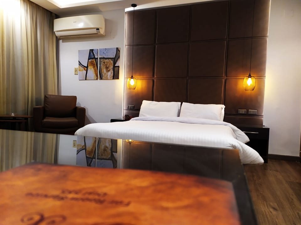Single Room, 1 Bedroom | Egyptian cotton sheets, premium bedding, pillowtop beds, free WiFi