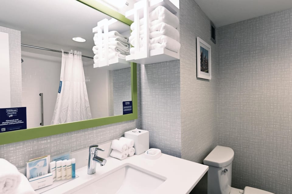 Classic Room, 2 Queen Beds | Bathroom | Combined shower/tub, hair dryer, towels