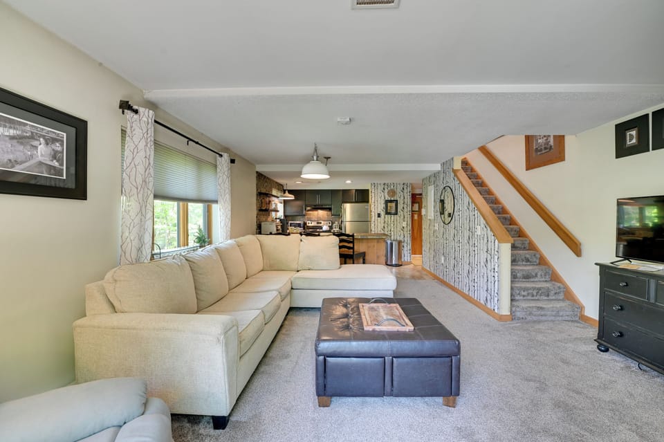 Living Room | Queen Sleeper Sofa | Main Level