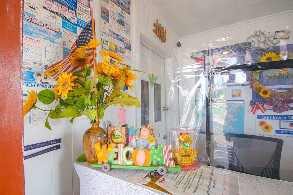 Entrance / Reception