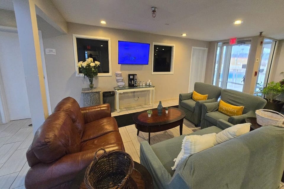 Entrance / Reception