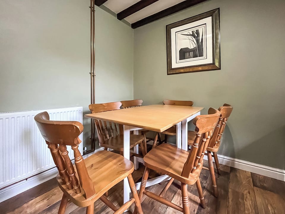 Dining Area | Brambles Cottage - Lily Pond Cottages, Little Torrington