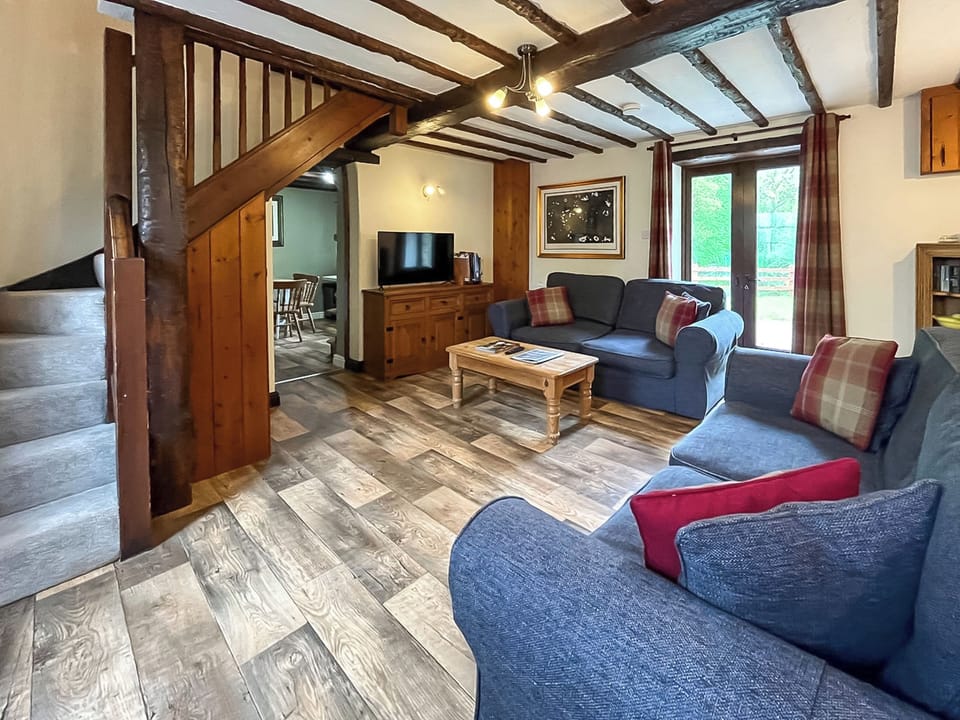 Living room | Brambles Cottage - Lily Pond Cottages, Little Torrington