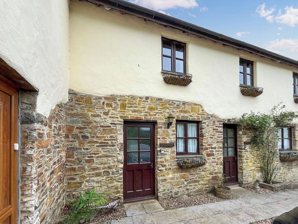 Exterior | Brambles Cottage - Lily Pond Cottages, Little Torrington
