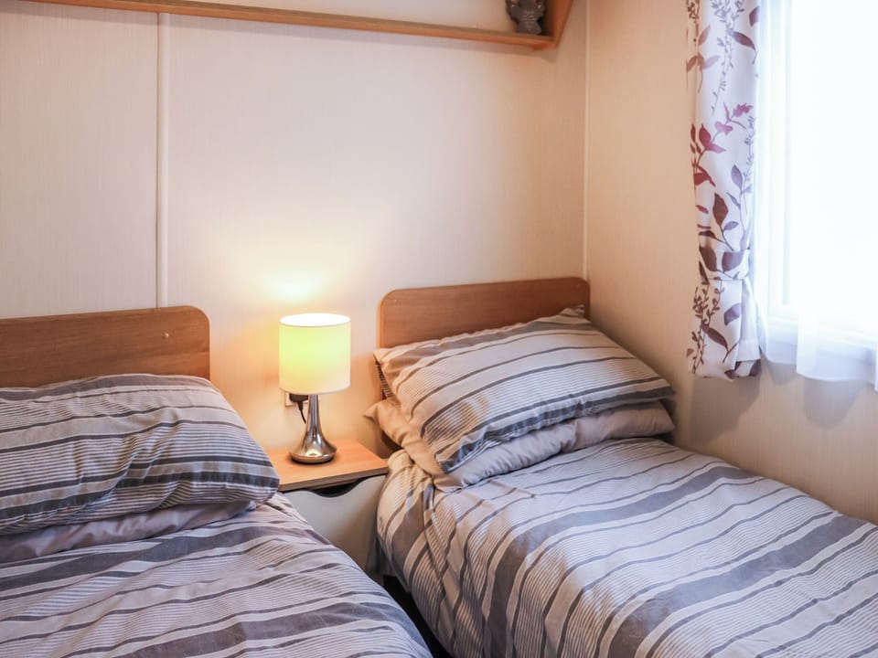 Twin bedroom | The Maples, Rhydlewis