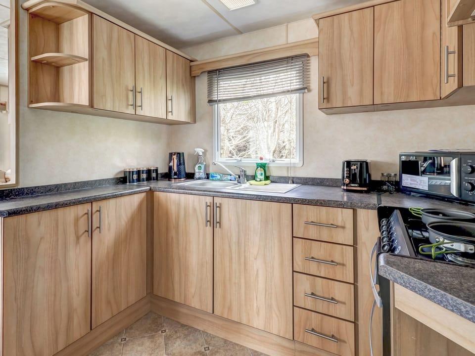 Open plan living space | Sunshine & Smiles, Hayling Island