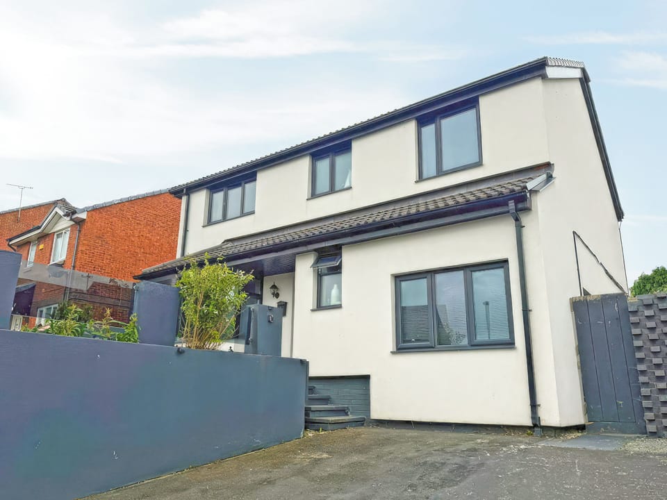 Exterior | The White House, Colwyn Bay