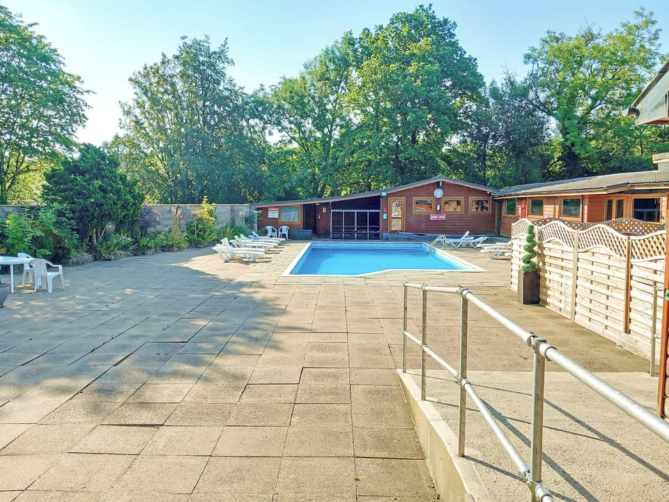 Shared swimming pool | 28 Awelon, Cenarth