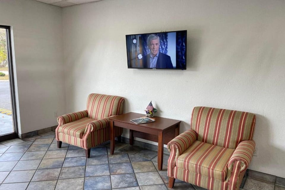 Entrance / Reception