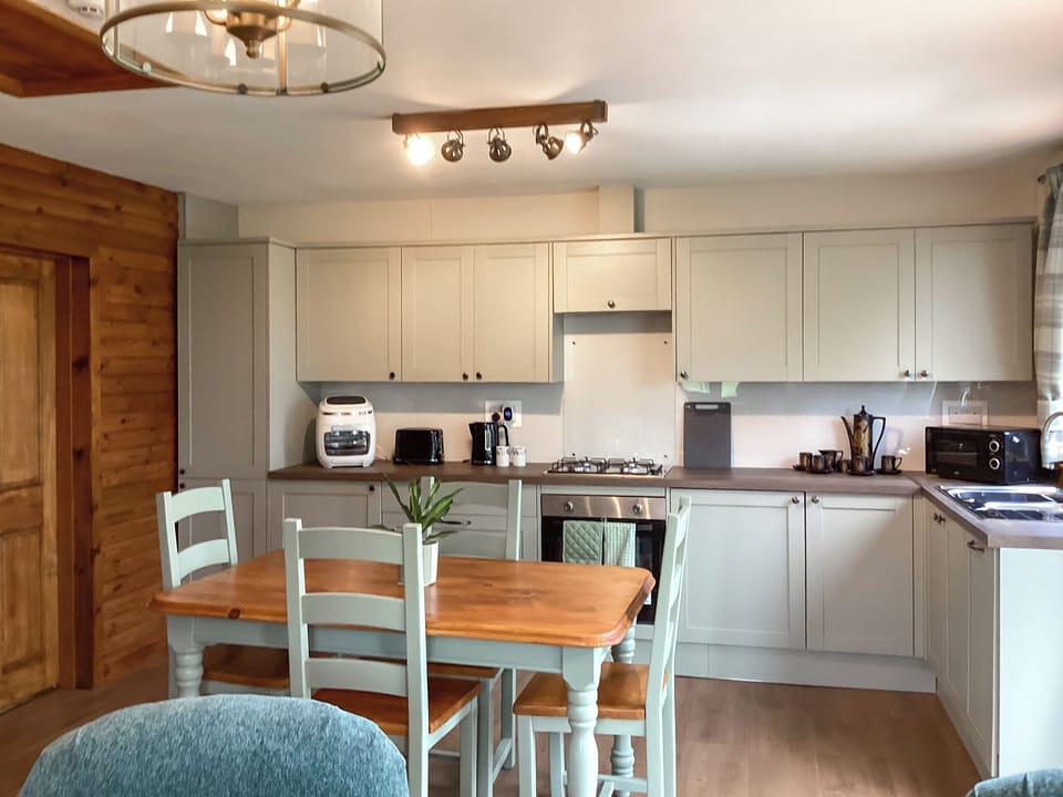 Kitchen/diner | Sutherland Cabin, Brora