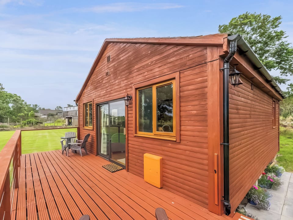 Exterior | Sutherland Cabin, Brora