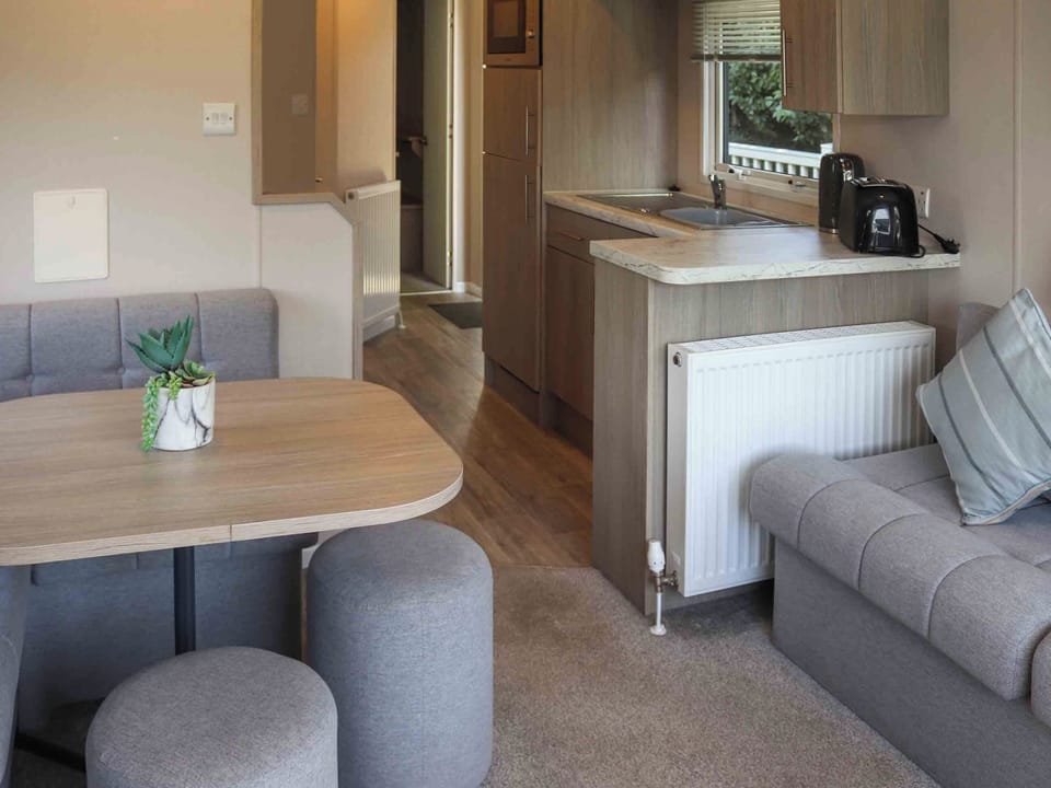 Open plan living space | Sarnfaen Static - Sarn Faen Cottages, Tal-y-Bont, near Barmouth