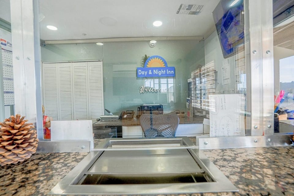 Entrance / Reception