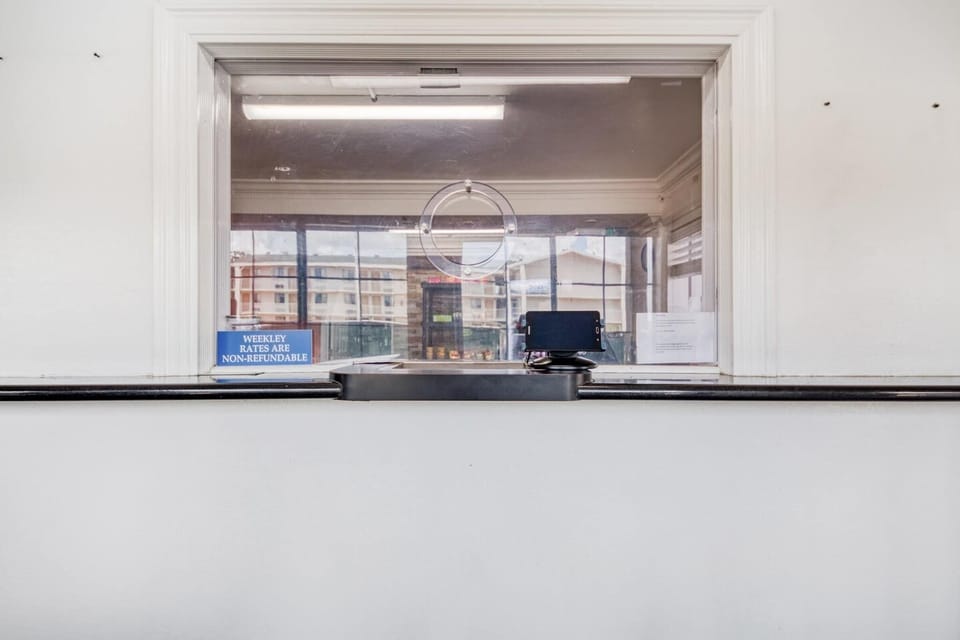 Entrance / Reception