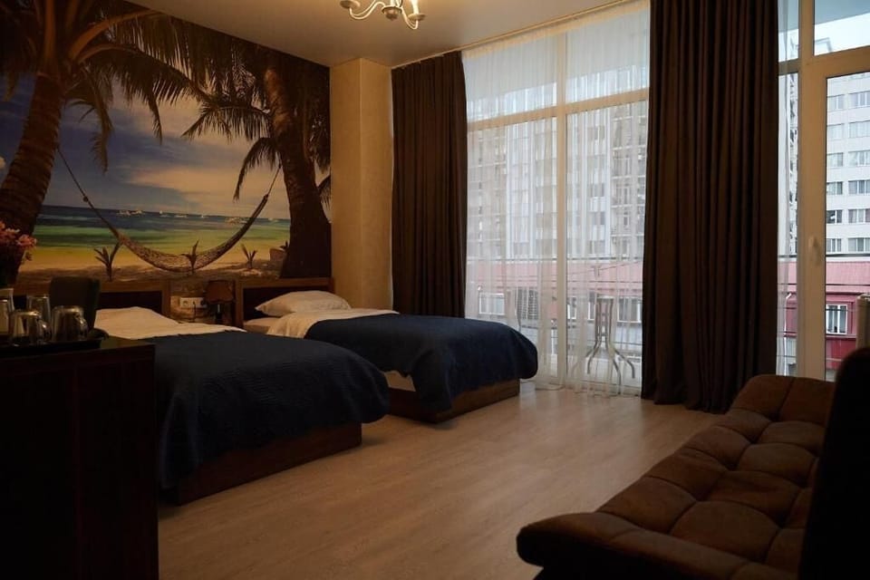 Comfort Twin Room, Balcony, City View | Desk, soundproofing, iron/ironing board, free WiFi