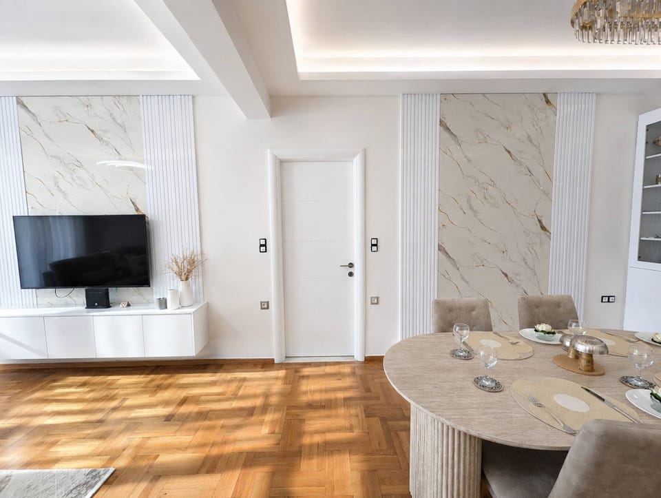 House, 2 Bedrooms | Dining room