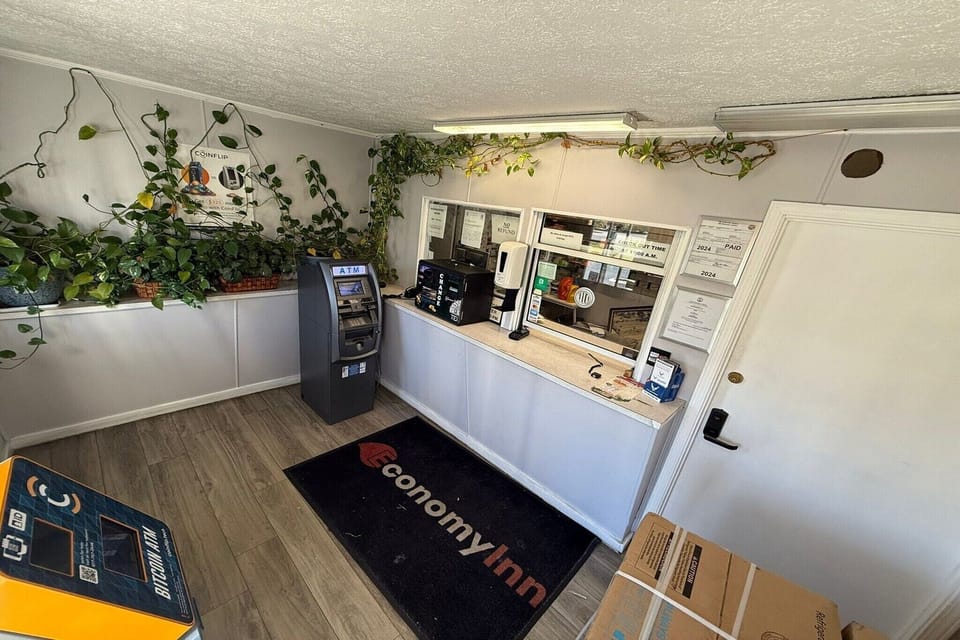 Entrance / Reception