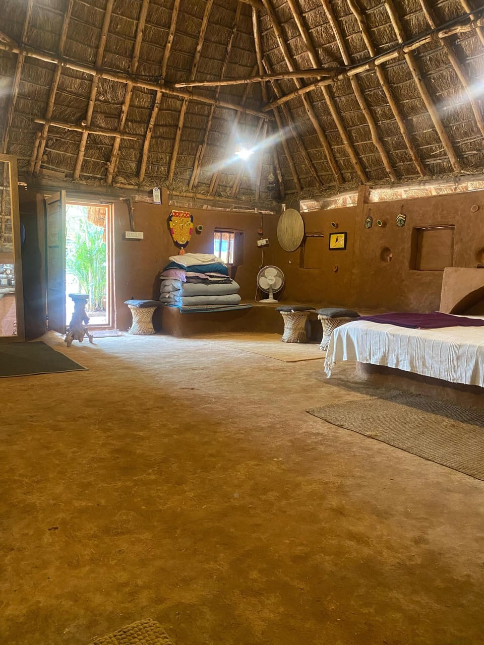 Exclusive Suite, Courtyard View | Desk, laptop workspace, free WiFi