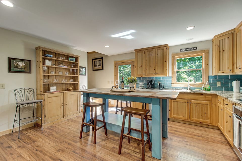 Dining Area | 1st Floor