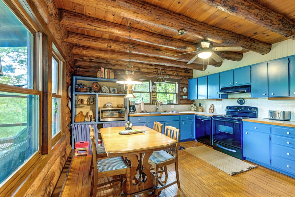 Dining Area | Main Floor