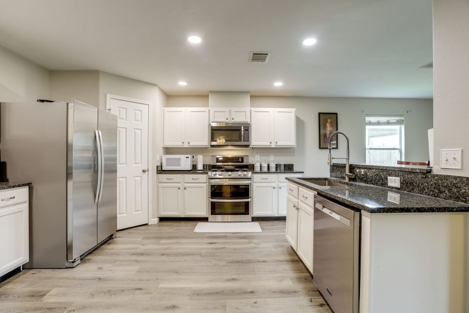 Kitchen | 1st Floor