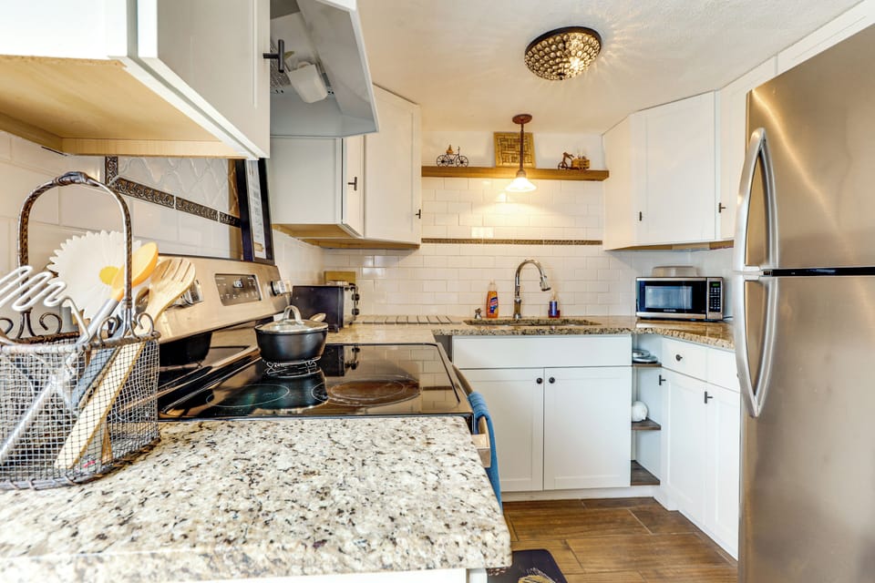 Property Interior | 2-Story Townhome