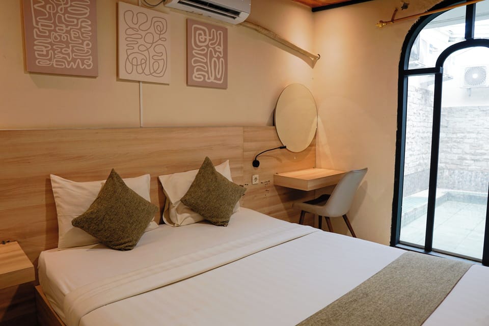 Family 3 Bedrooms Private Pool | Blackout drapes, iron/ironing board, free WiFi, bed sheets