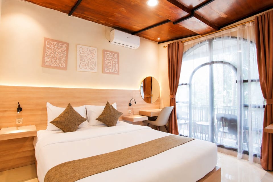 Family 3 Bedrooms Private Pool | Blackout drapes, iron/ironing board (on request), WiFi (free)
