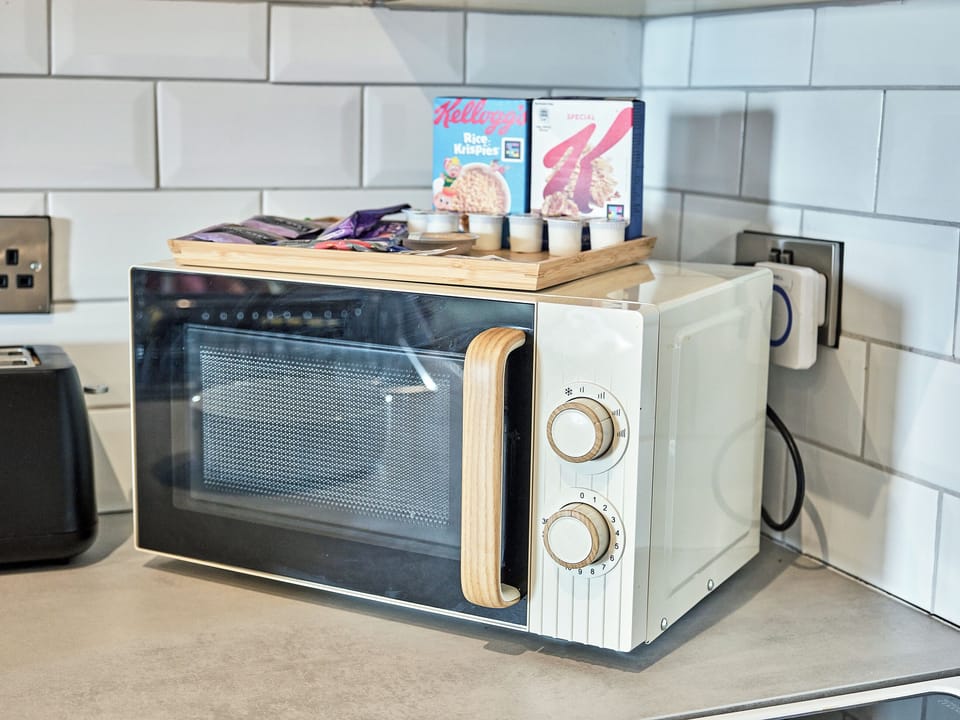 Kitchen | No.6 Golf Terrace Apartments - Portrush By The Sea, Portrush