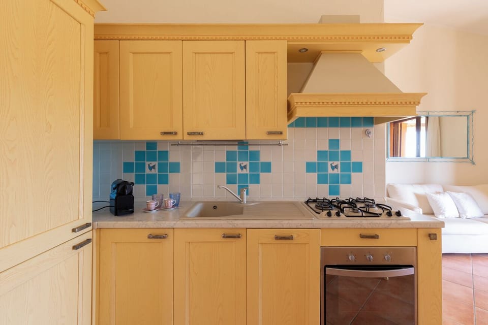 Apartment, 2 Bedrooms | Private kitchen | Espresso maker, coffee/tea maker, electric kettle