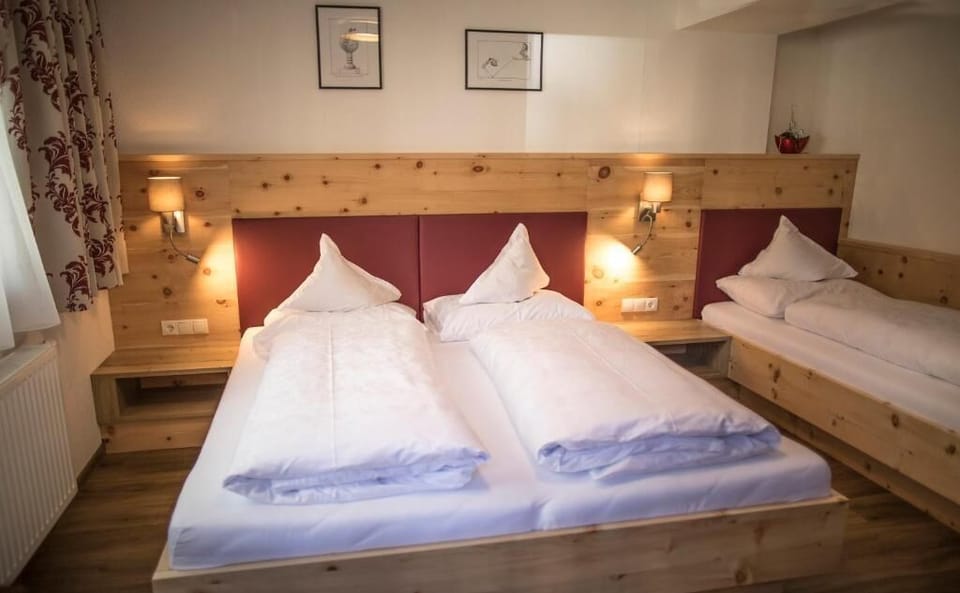 Standard Triple Room, Balcony, Mountain View | Hypo-allergenic bedding available, in-room safe, soundproofing