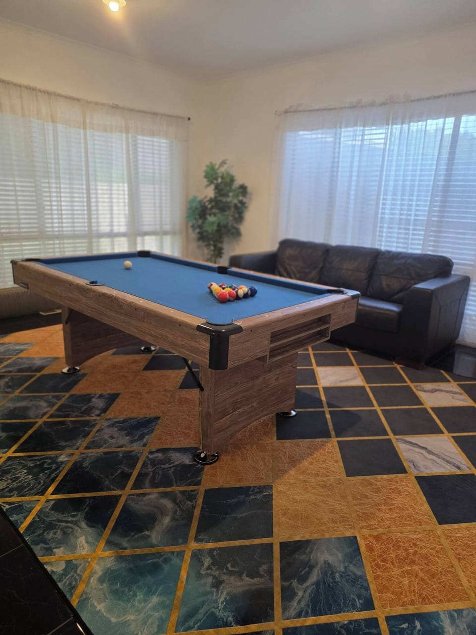 House, 5 Bedrooms | Game room