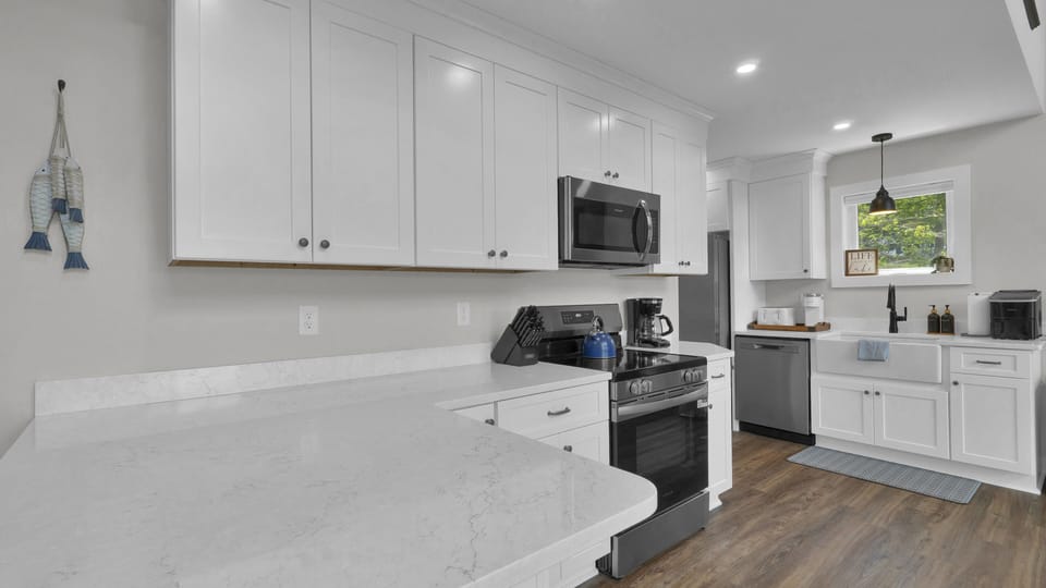 A fully equipped kitchen ready for all your cooking needs