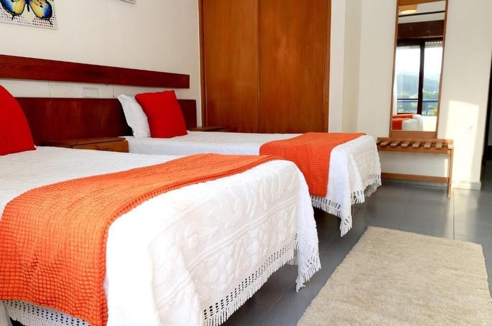 Deluxe Twin Room, Balcony, Garden View | Soundproofing, free WiFi