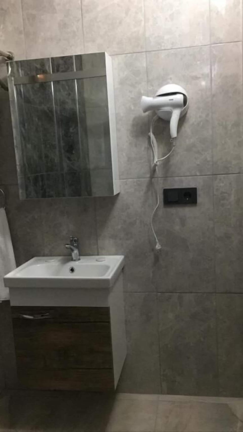 Deluxe Double Room, Balcony, Mountain View | Bathroom | Shower, hair dryer, slippers, towels
