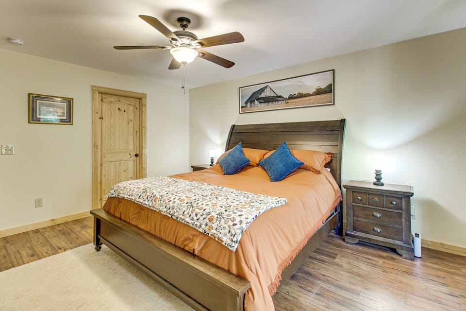 House (3 Bedrooms) | Interior
