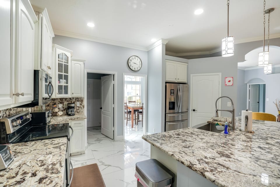 House (4 Bedrooms) | Interior