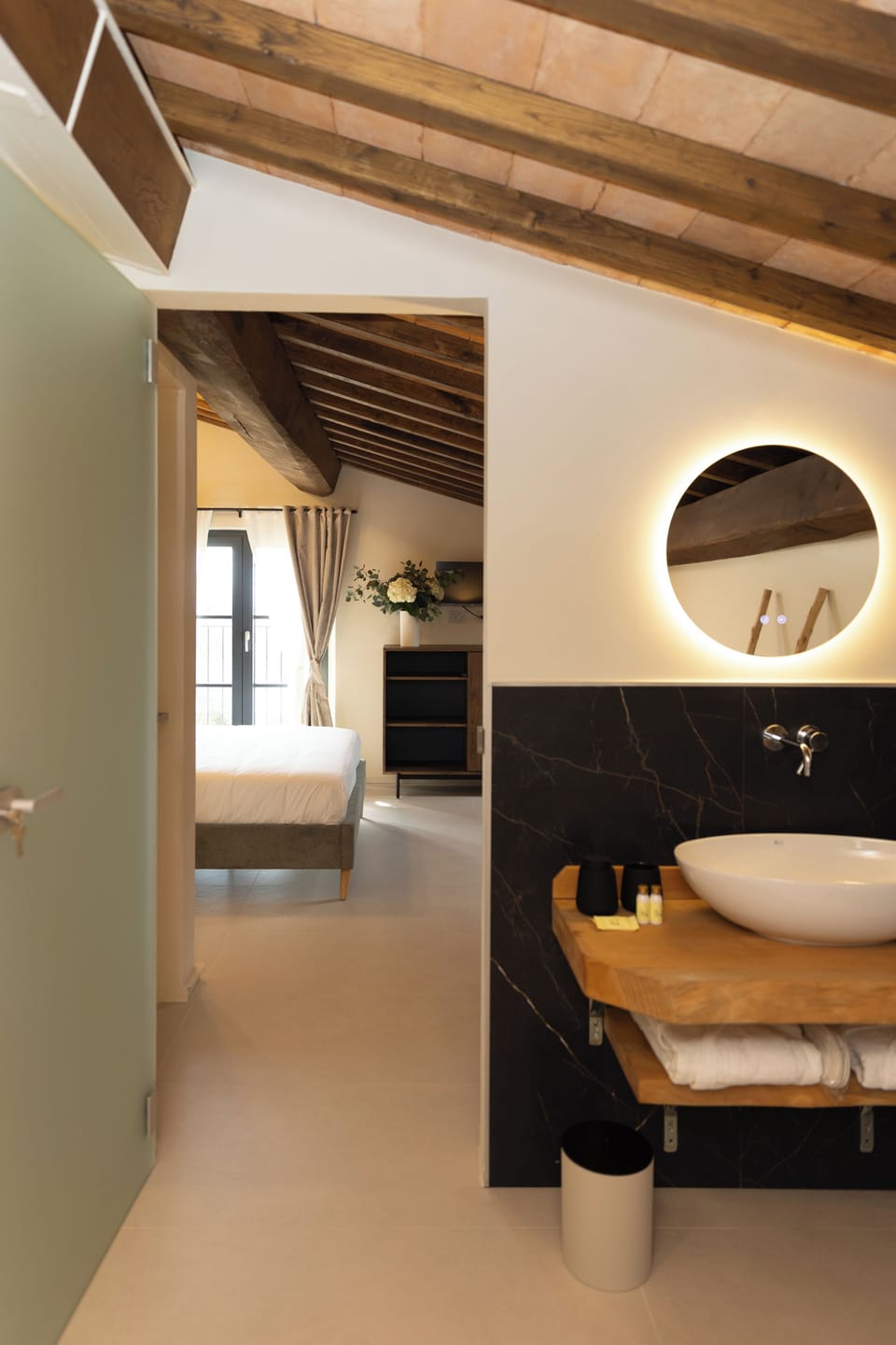 Deluxe Double Room, Sea View | In-room safe, desk, laptop workspace, blackout drapes