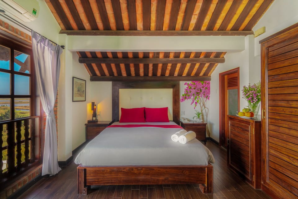 1 bedroom, minibar, in-room safe, individually decorated