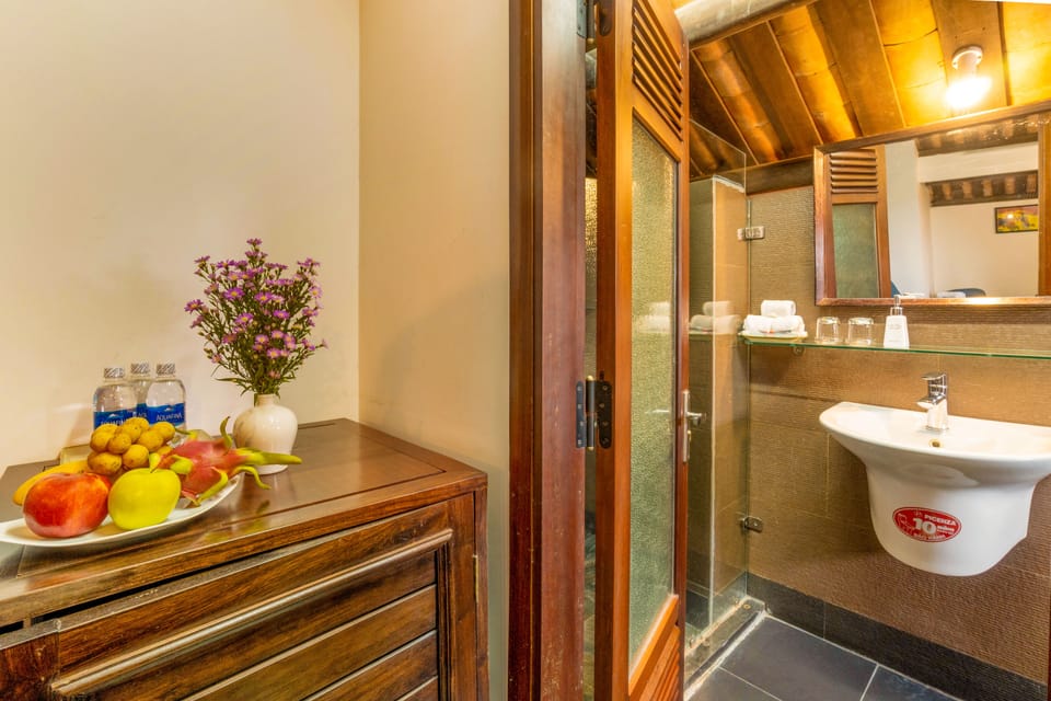 Free toiletries, hair dryer, slippers, bidet