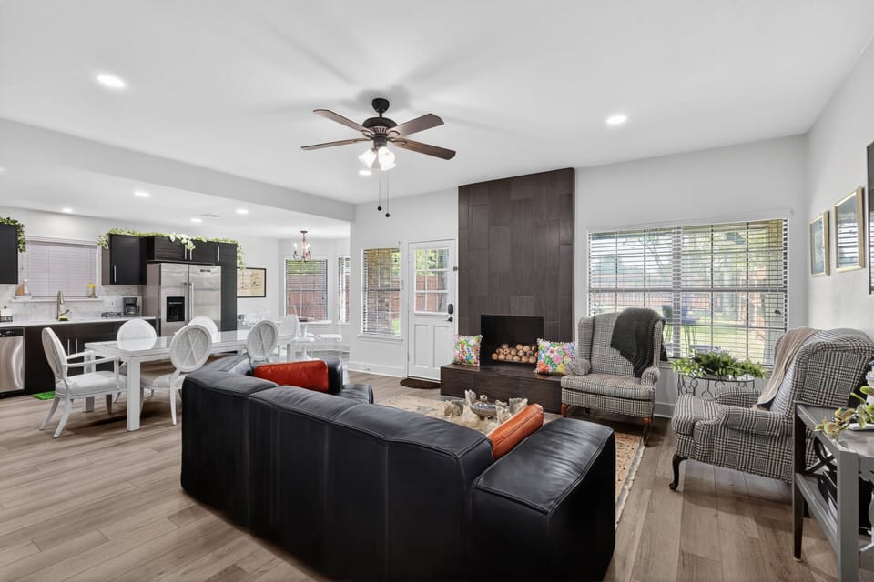 House, 3 Bedrooms | Living area | Smart TV, streaming services