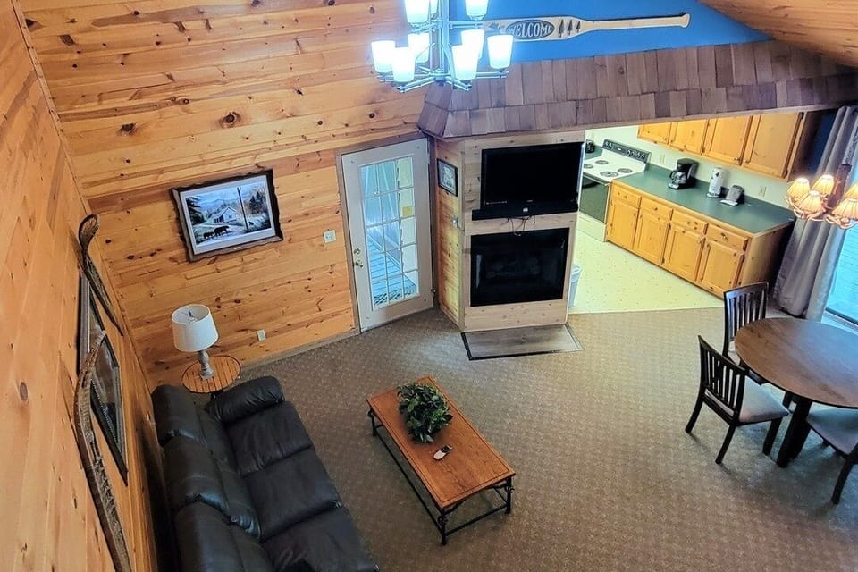 Cabin, 2 Bedrooms | Living area | Smart TV
