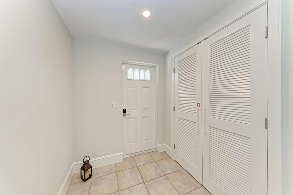 Bungalow, 4 Bedrooms | Interior