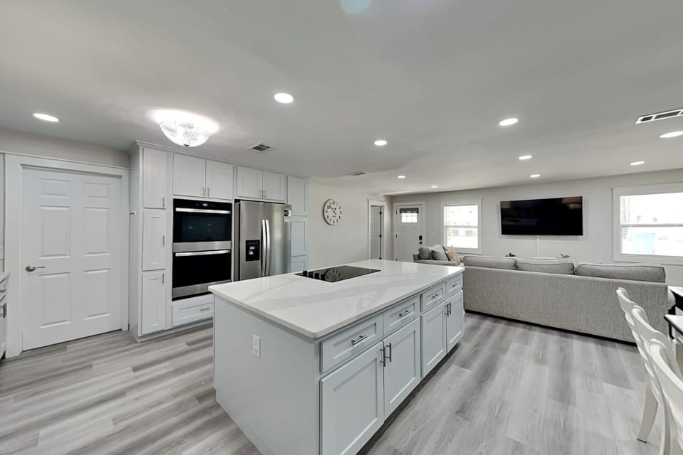 Kitchen - Modern Appliances