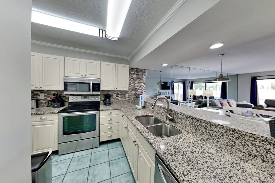 Kitchen - Modern Appliances