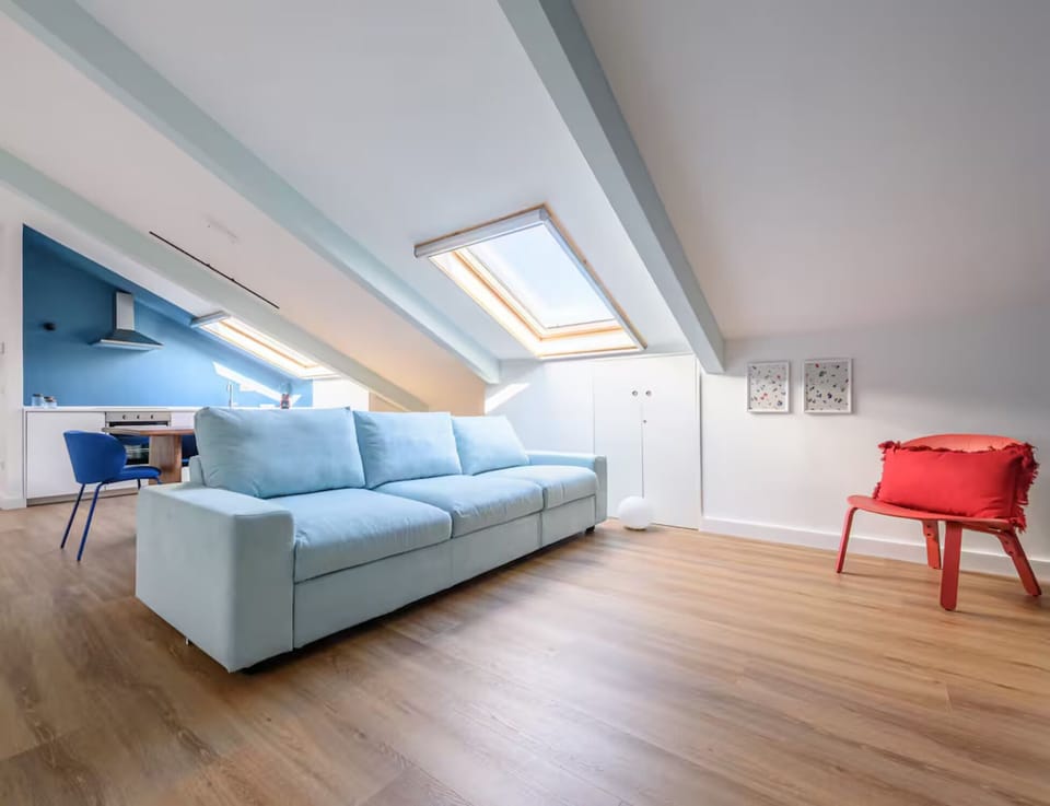 Apartment (2 Bedrooms) | Living area | 32-inch Smart TV with cable channels